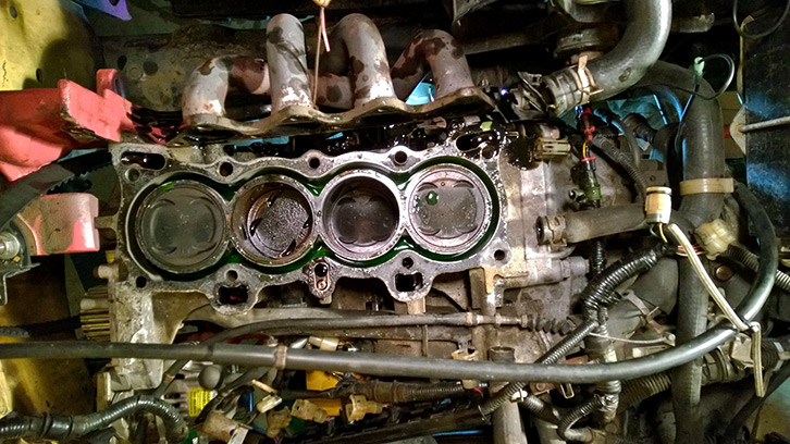 Broken piston pin